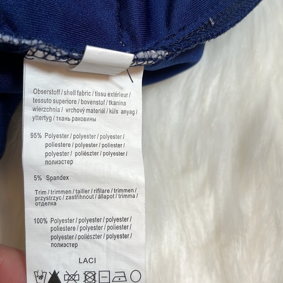 Venus Blue White Lace Sleeveless Dress - Picture 14 of 15